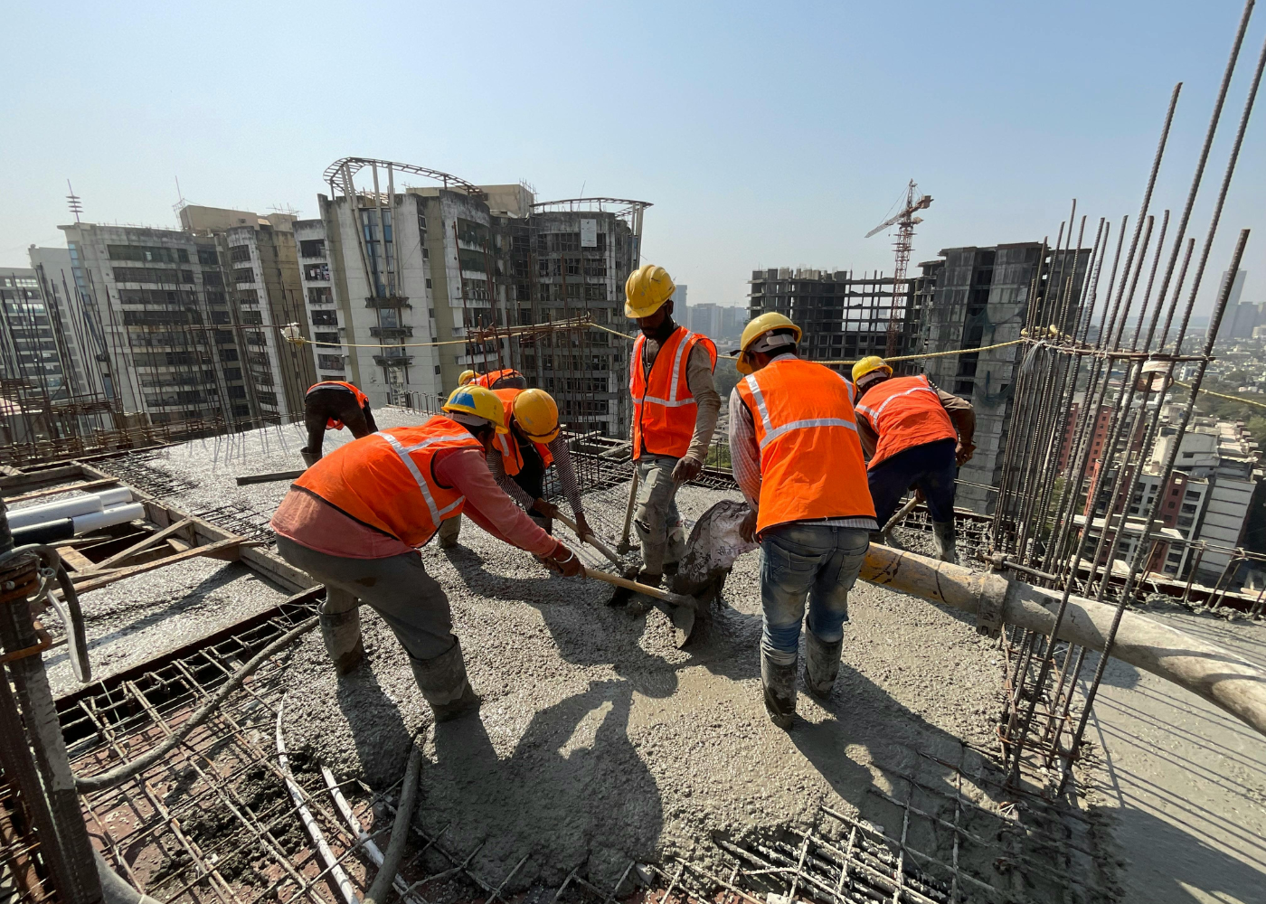 Skilled Labor Meets Smart Tech: Balancing People And Automation In Construction